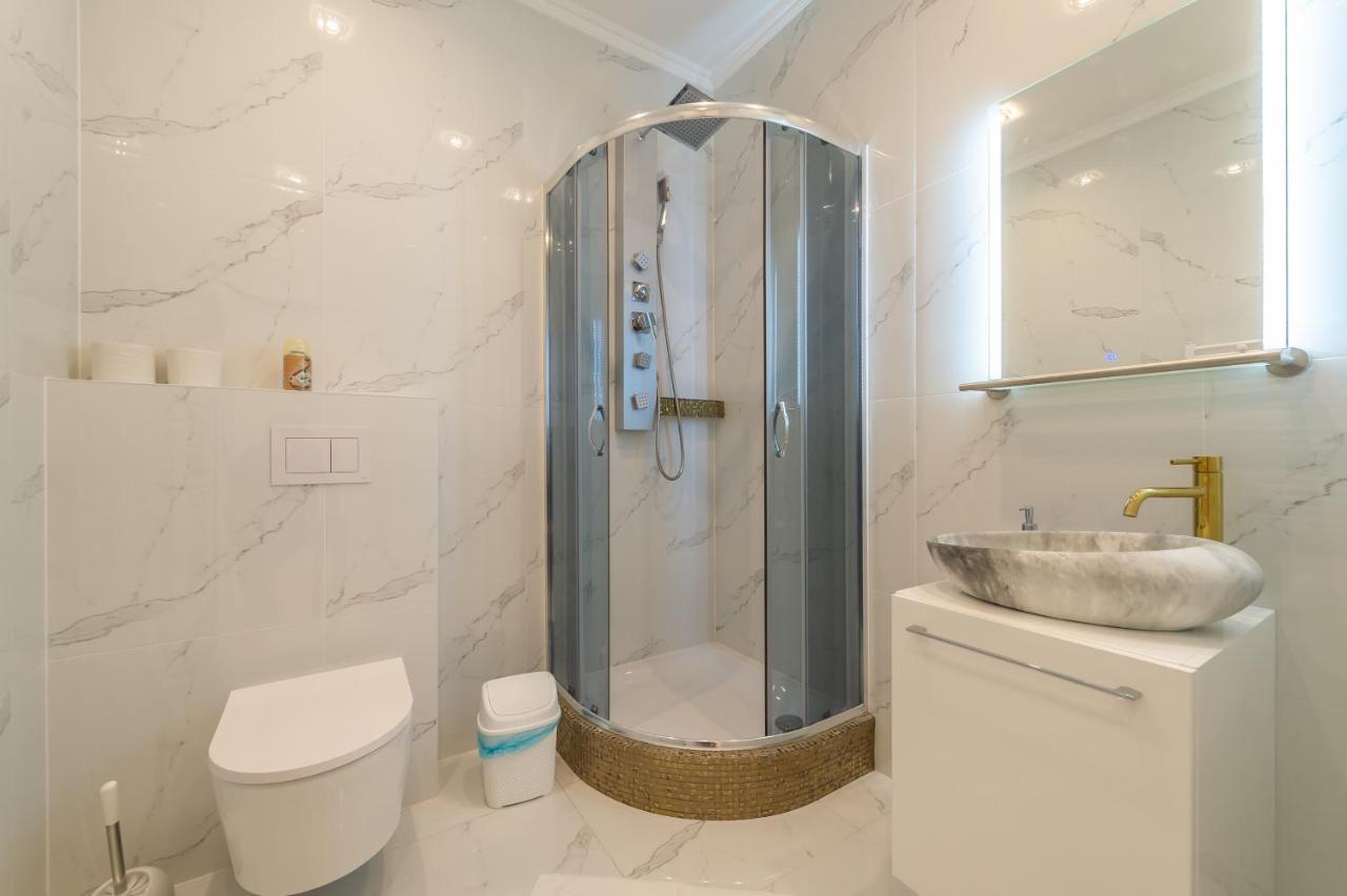 Cool Boutique Apartments - Leopoldstadt Wina Bagian luar foto